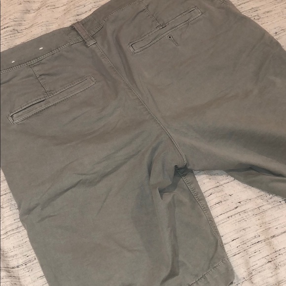 Shorts - Picture 4 of 5